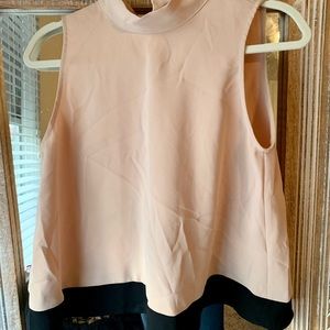 Sleeve less short blouse